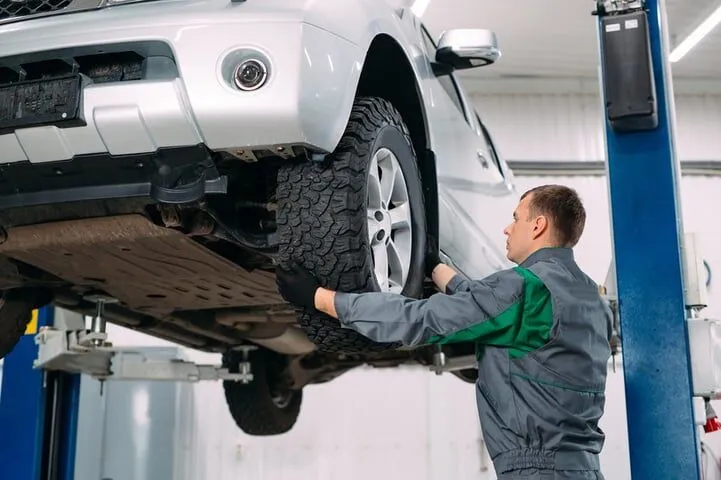 Light Trucks & SUV tire repair